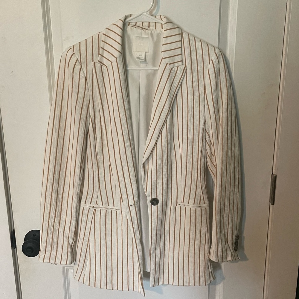 White and golden striped blazer. Lightweight - perfect for Spring/summer